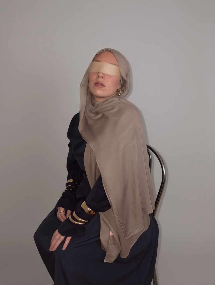 Ensemble modal taupe foncé